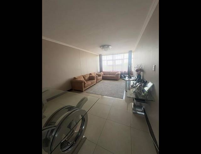 2 BEDROOM APARTMENT FOR SALE IN DOWERGLEN